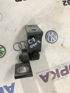 Петля дверей 4G0831401B Audi A6