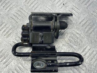 Петля двери нижняя 3C8831412B Volkswagen CC
