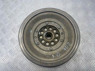 Маховик двигателя 0B5105317K Audi S4
