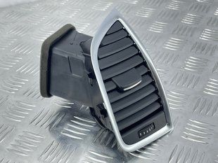 Дефлектор повітропроводу Audi Q7