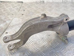 Вилка амортизатора 4M0413038 Audi A6
