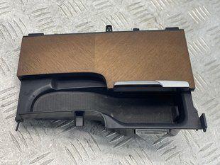 Ящик центральной консоли 31469807 Volvo XC90