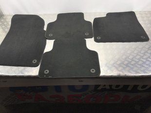 Килимки салону комплект 4M1863011CQA5 Audi Q7