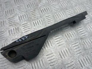 Уплотнитель крыла 31425390 Volvo XC60