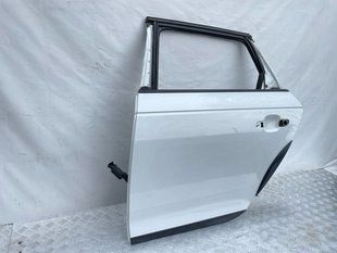 Двері 8W9833051B Audi A4 Allroad