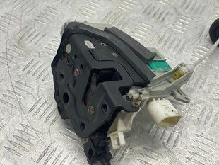 Замок передней двери 8J1837015D Audi Q7