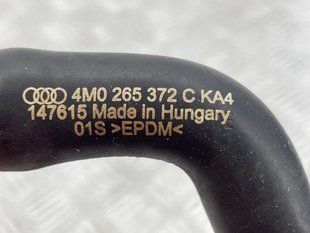 Шланг системи охолодження 4M0265372C Audi Q7