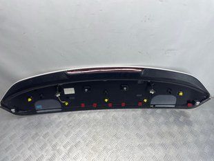 Спойлер багажника с стоп-сигналом 8U0827933F Audi Q3