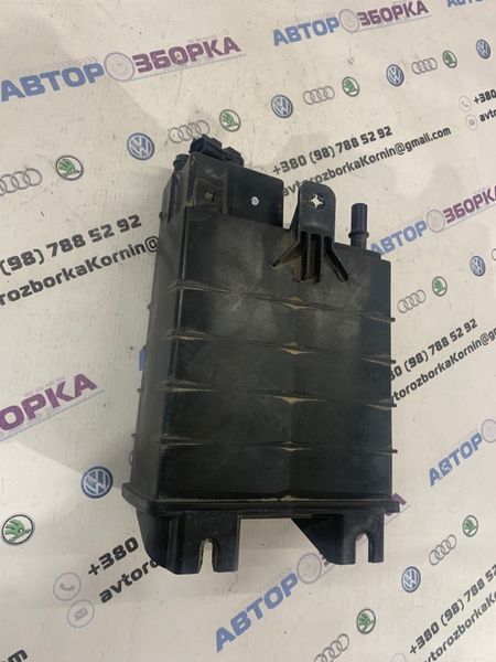 Адсорбер DG939E857B Ford Fusion