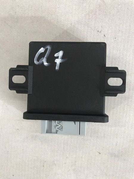 Блок керування коректором фар 8X0907357C Audi Q7