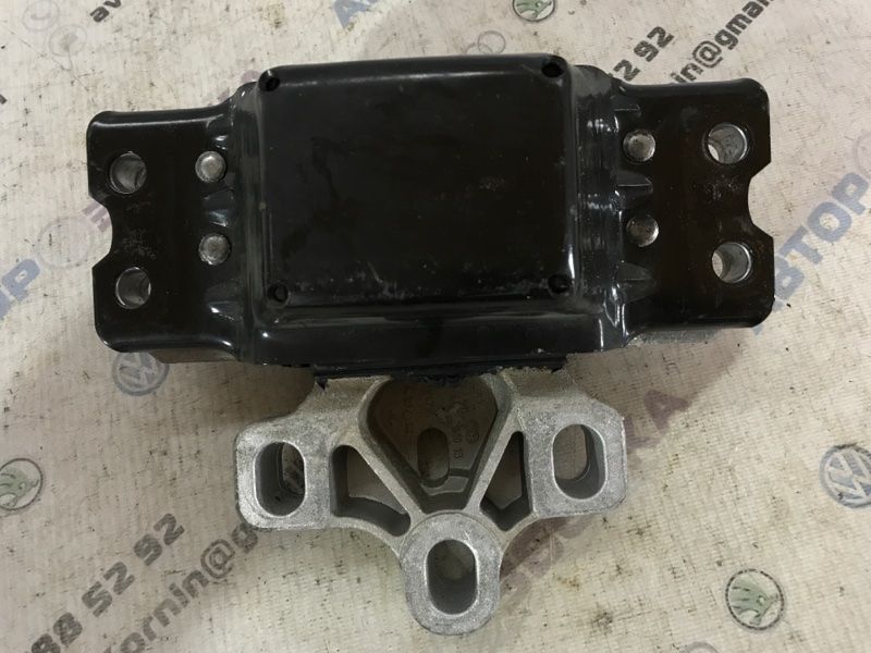 Опора / подушка КП 3C0199555AE Volkswagen CC