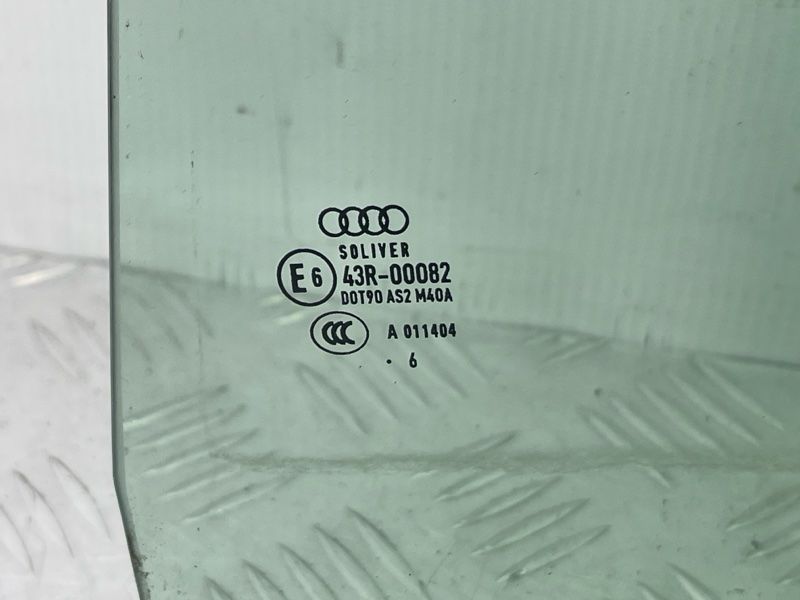 Стекло двери Audi A6