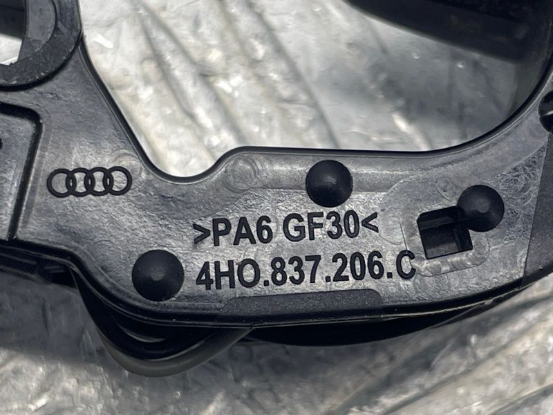 Ручка дверей (keyless) зовнішня 4H0837206C Audi A8