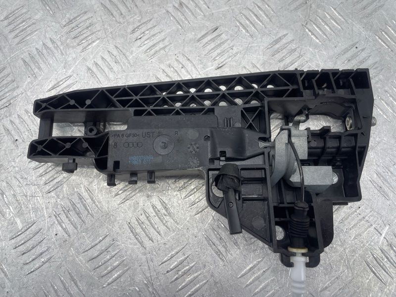 Кронштейн ручки 4M0837886A Audi Q7