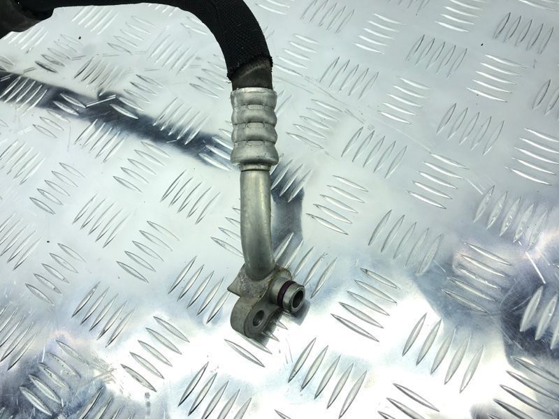 Шланг кондиционера 4G0260701AE Audi S6