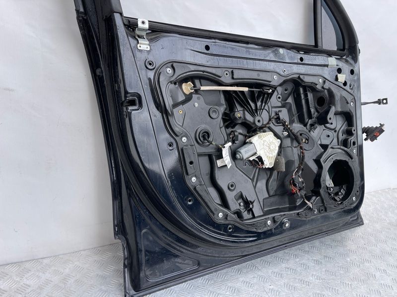Дверь 7P0831055 Volkswagen Touareg