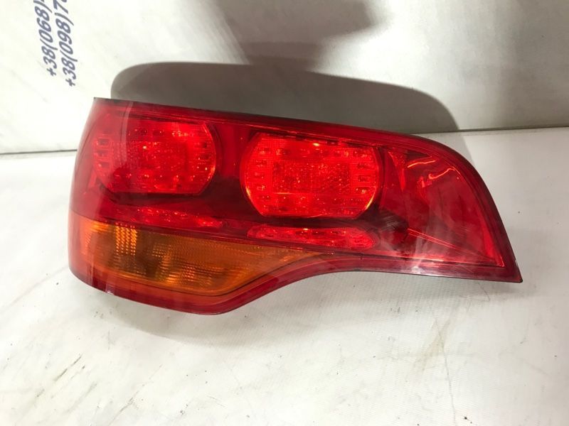 Стоп / Фонарь 4L0945093 Audi Q7