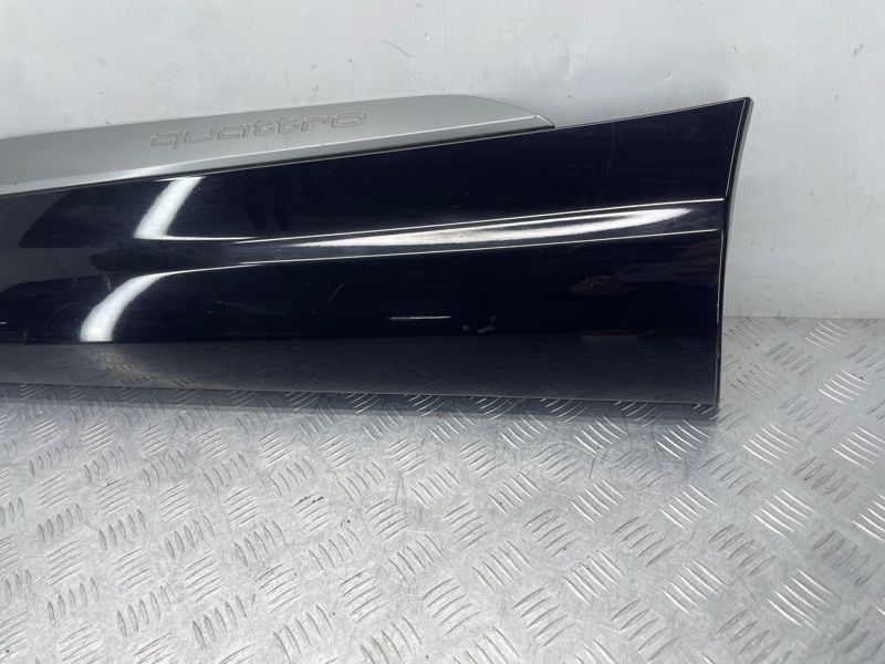 Накладка дверей 4M0853969G Audi Q7
