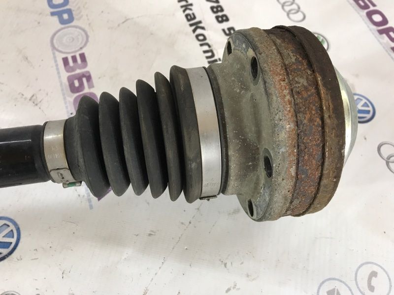 Піввісь 8R0501203C Audi A6