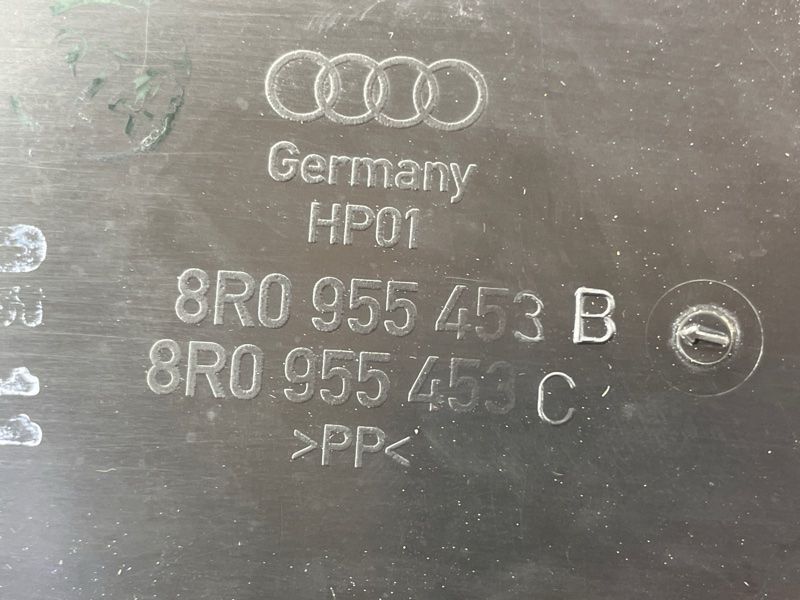 Бачок омивача скла 8R0955453B Audi Q5