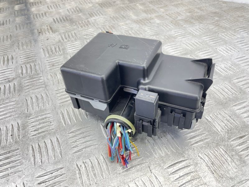 Блок запобіжників 31384034 Volvo XC90