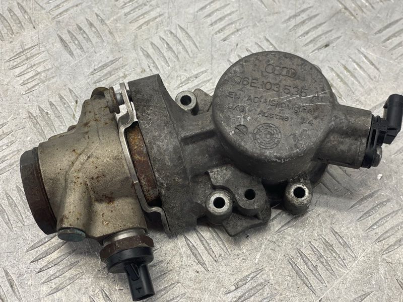 Паливний насос 07L127026J Audi A6