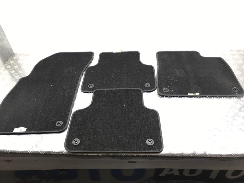 Коврики салона комплект 4M1863011CQA5 Audi Q7