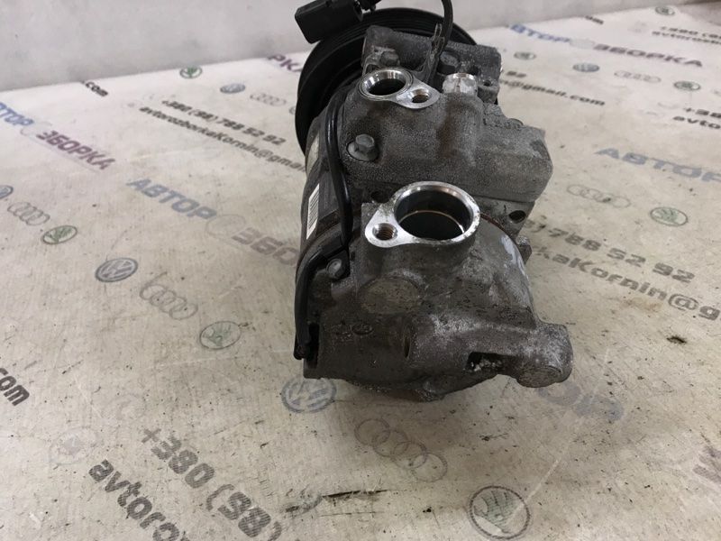 Компресор кондиціонера 4G0260805A Audi A6