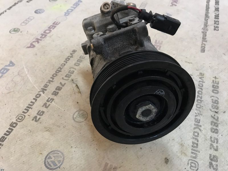 Компресор кондиціонера 4G0260805A Audi A6