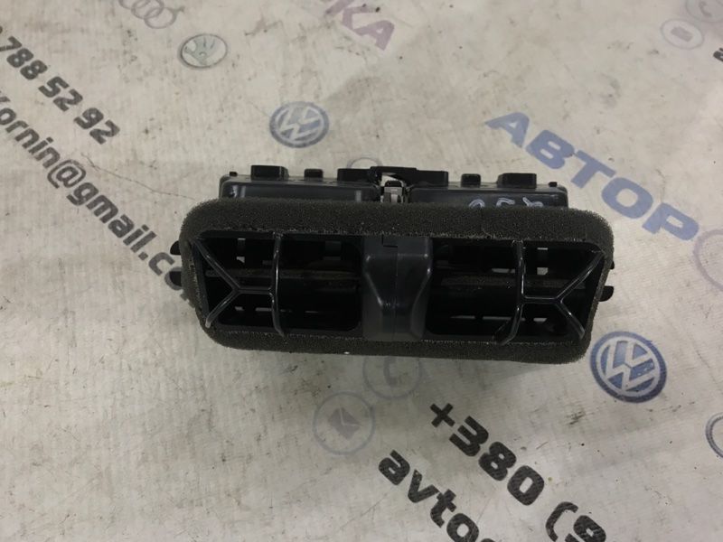 Дефлектор повітропроводу 687944CL0B Infiniti Q50