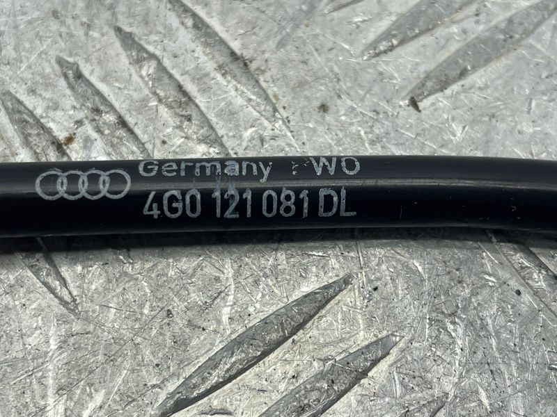 Трубка вентиляційна 4G0121081DL Audi A7