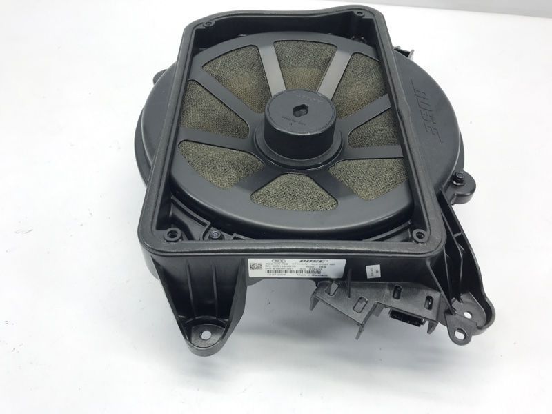 Сабвуфер BOSE 4G2035709 Audi A6