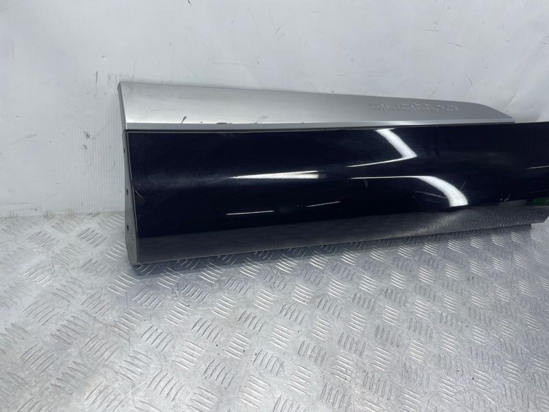 Накладка дверей 4M0853969G Audi Q7