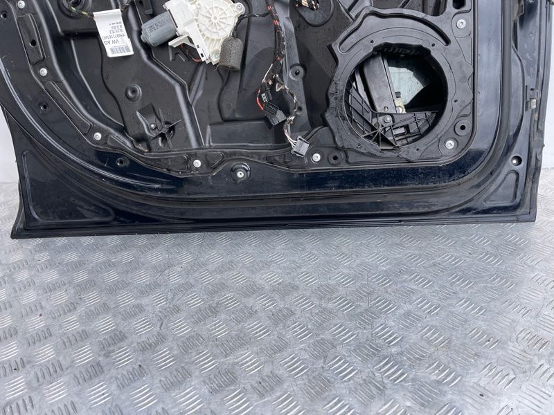 Дверь 7P0831055 Volkswagen Touareg