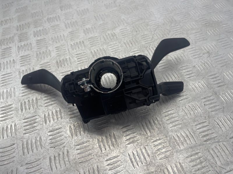 Блок подрулевых переключателей 4M0907129GS Audi Q7