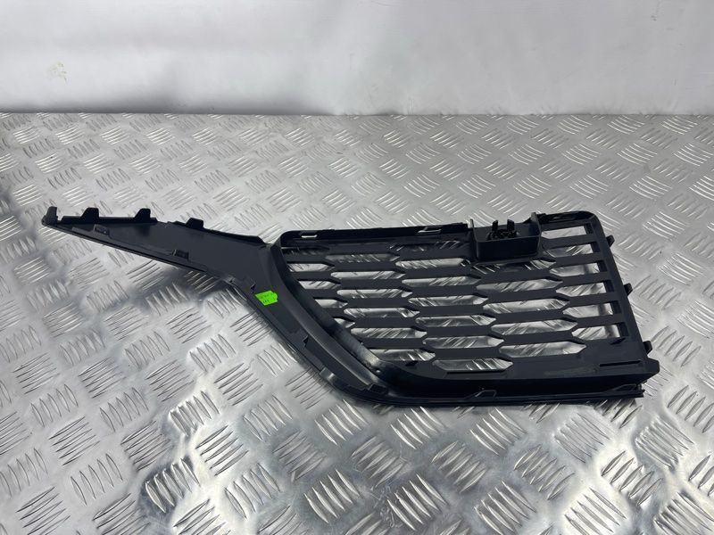 Решітка повітрозабірника бампера 4M0890681A Audi Q7