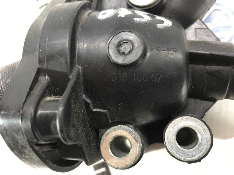 Корпус термостата 31319607 Volvo XC60