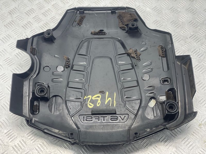 Накладка двигателя 06E103925Q Audi A7