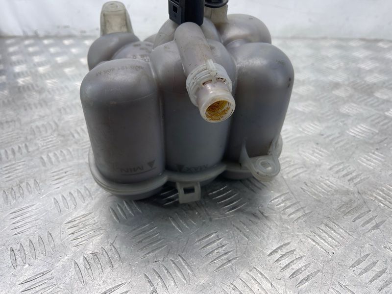 Розширювальний бачок Audi Q7