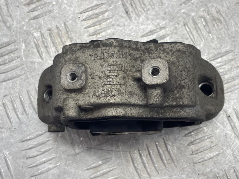 Опора / Подушка двигателя TR8070M18 Volvo XC60