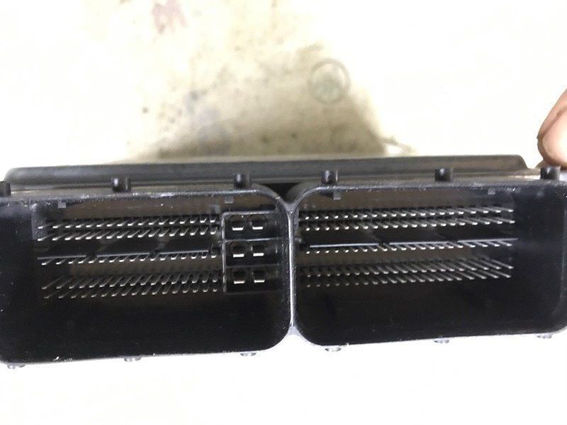 Блок управления двигателем 4G2907551C Audi A6