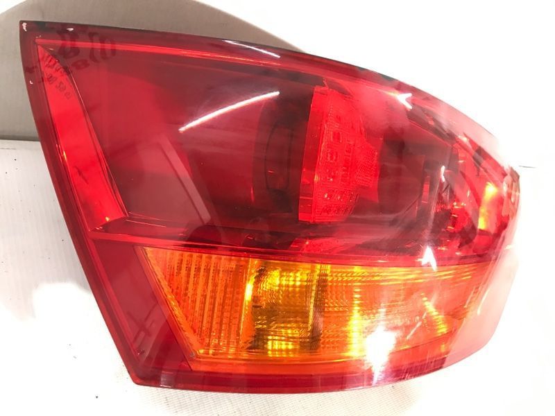Стоп / Фонарь 4L0945093 Audi Q7