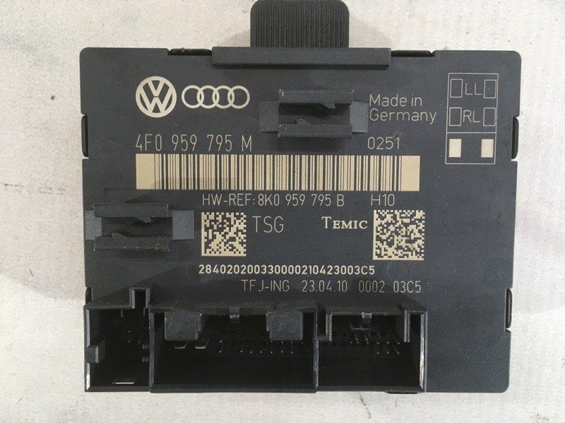 Блок управления двери 4F0959795M Audi Q7