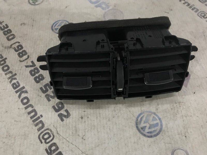 Дефлектор повітропроводу 687944CL0B Infiniti Q50