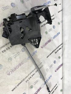 Замок передней двери 31316688 Volvo XC60