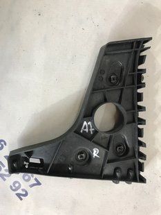 Направляющая заднего бампера 4G8807454 Audi A7