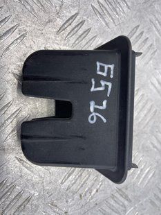 Накладка замка багажника 4H0827520 Audi A6