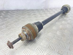 Піввісь 4M0501203D Audi Q7