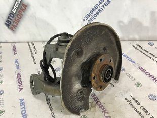 Поворотний кулак / цапфа з підшипником 8K0505432AR Audi A6