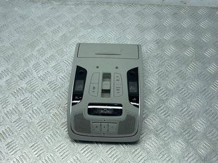 Плафон освещения салона 4G0947135GET1 Audi A6